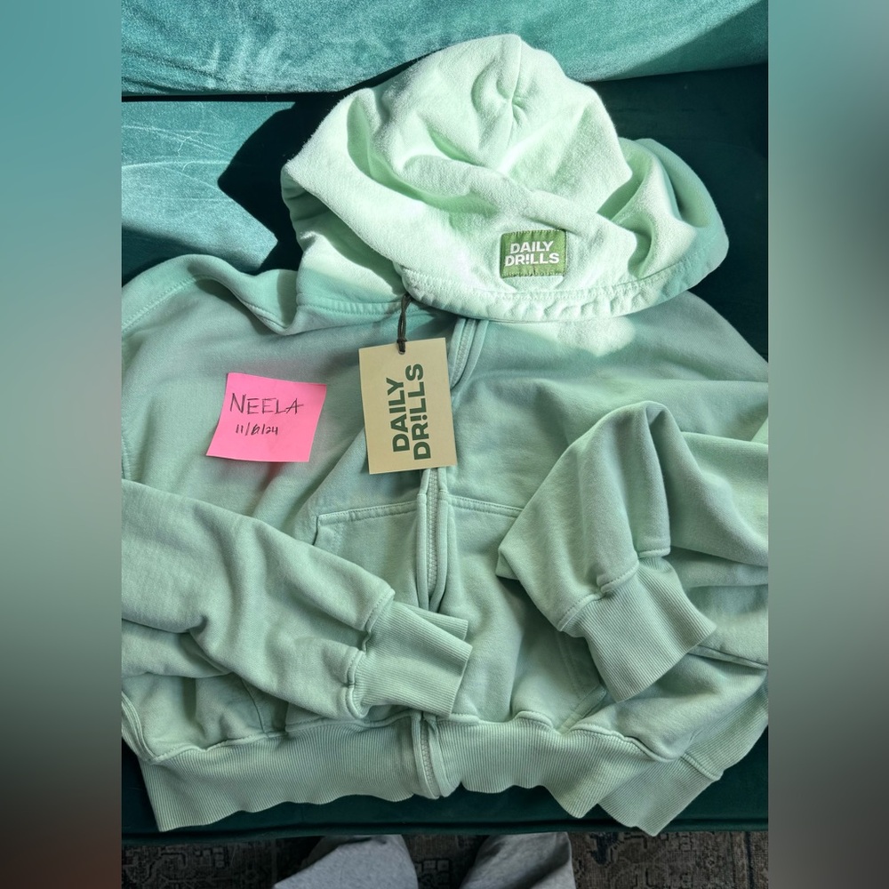 Mint Daily Drills cropped zip up hoodie NWT size XS/S